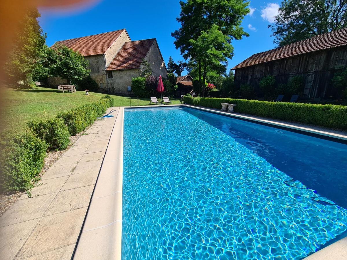 Ferme De Tayac - Charme Avec Pool Les Eyzies Exterior foto
