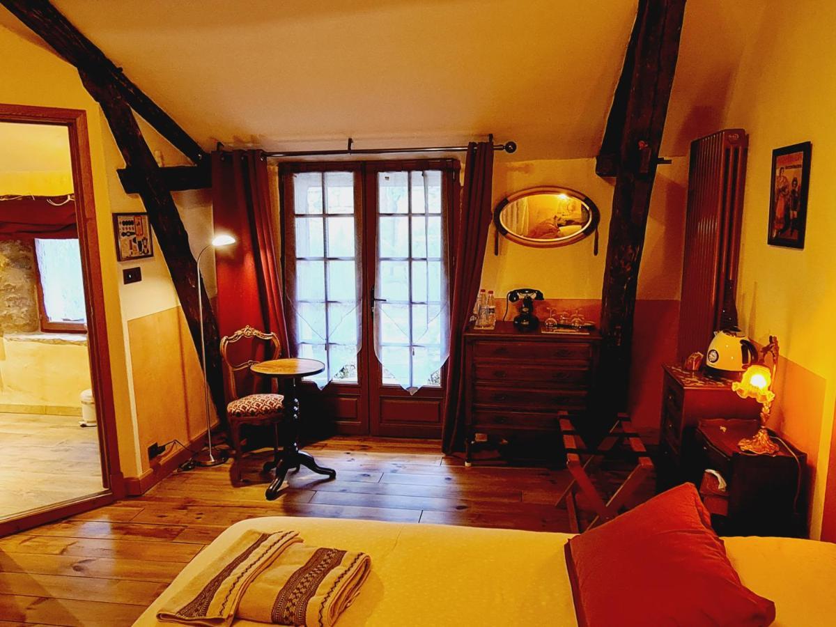 Ferme De Tayac - Charme Avec Pool Les Eyzies Exterior foto